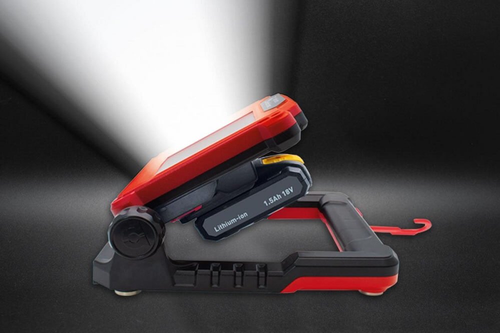 workstar connect designed to operate from power tool batteries
