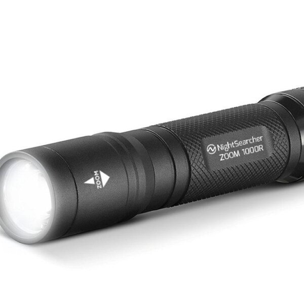 zoom 1000r spot to flood rechargeable flashlight