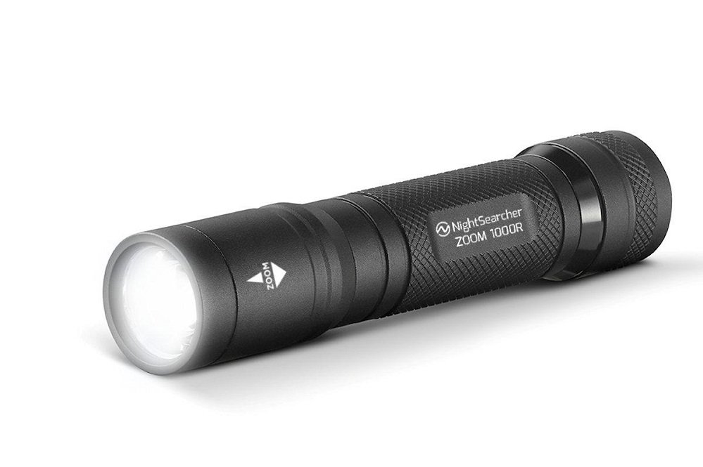 zoom 1000r spot to flood rechargeable flashlight