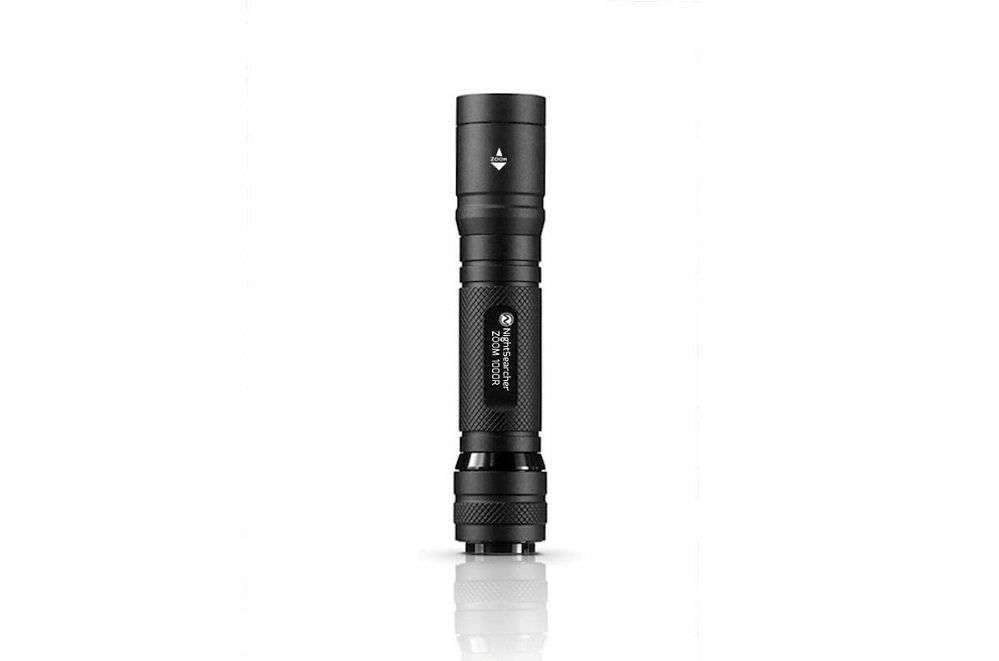 zoom 1000r spot to flood rechargeable flashlight